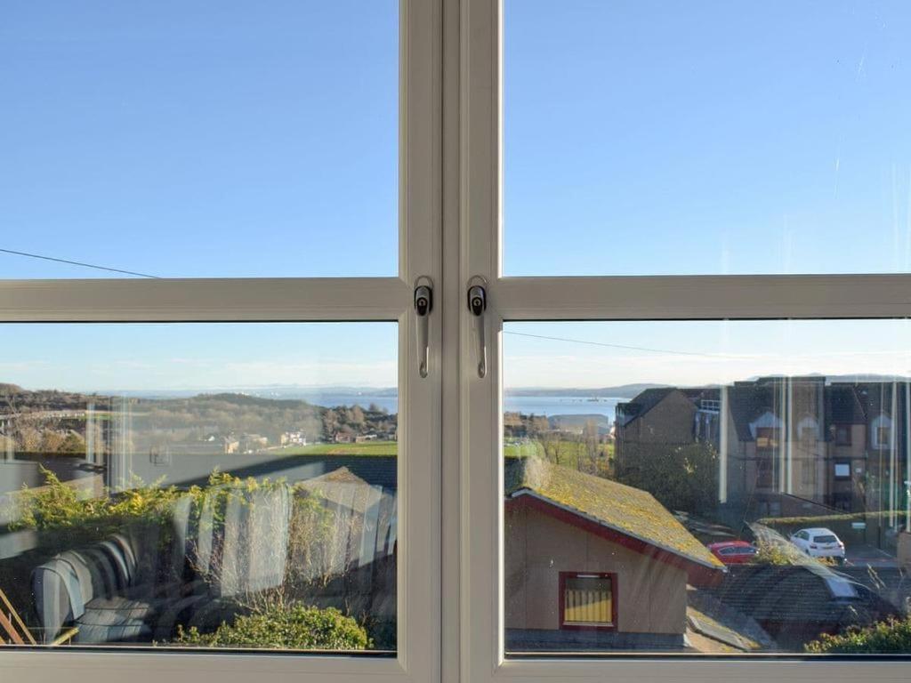 Courtyard Holiday Apartments Inverkeithing Bagian luar foto