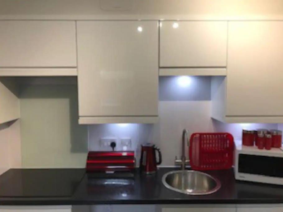 Courtyard Holiday Apartments Inverkeithing Bagian luar foto