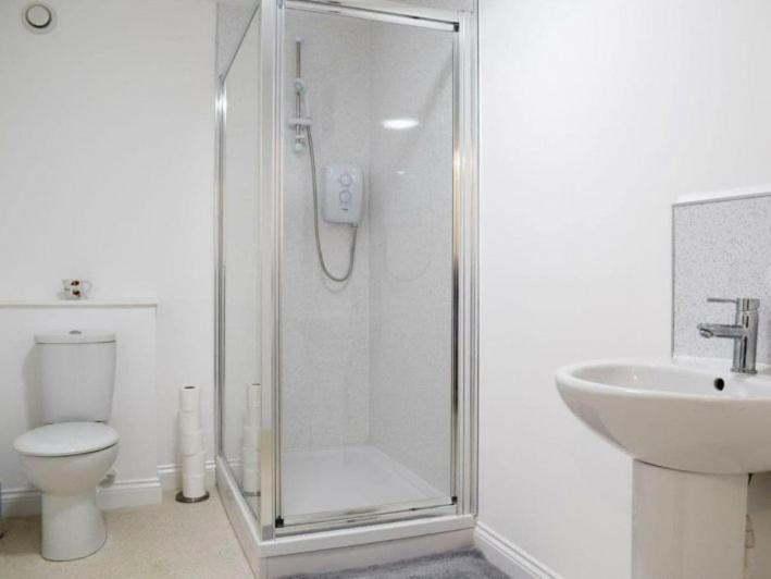 Courtyard Holiday Apartments Inverkeithing Bagian luar foto